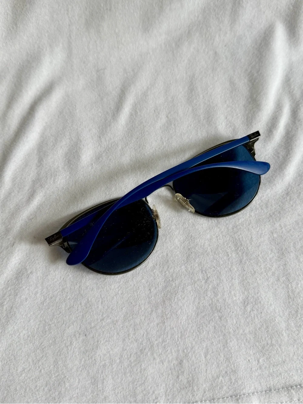 Ray-Ban Men’s Blue Metal Round Sunglasses